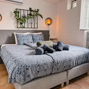 Old Fisherman's Corner 5 - Centro Old Town Apartment